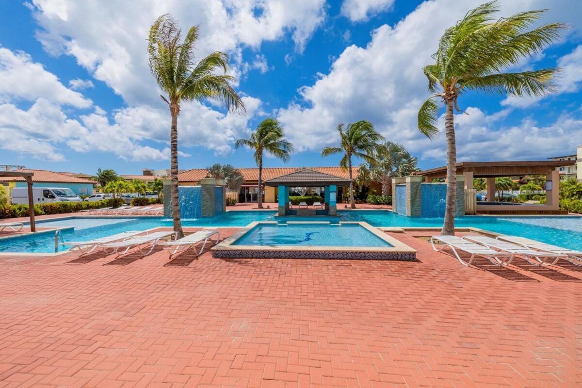 Treasures At The Pearl Eagle Beach Palm Beach Exteriér fotografie