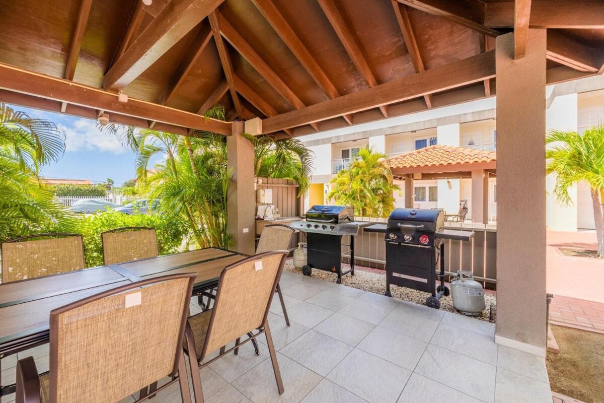 Treasures At The Pearl Eagle Beach Palm Beach Exteriér fotografie